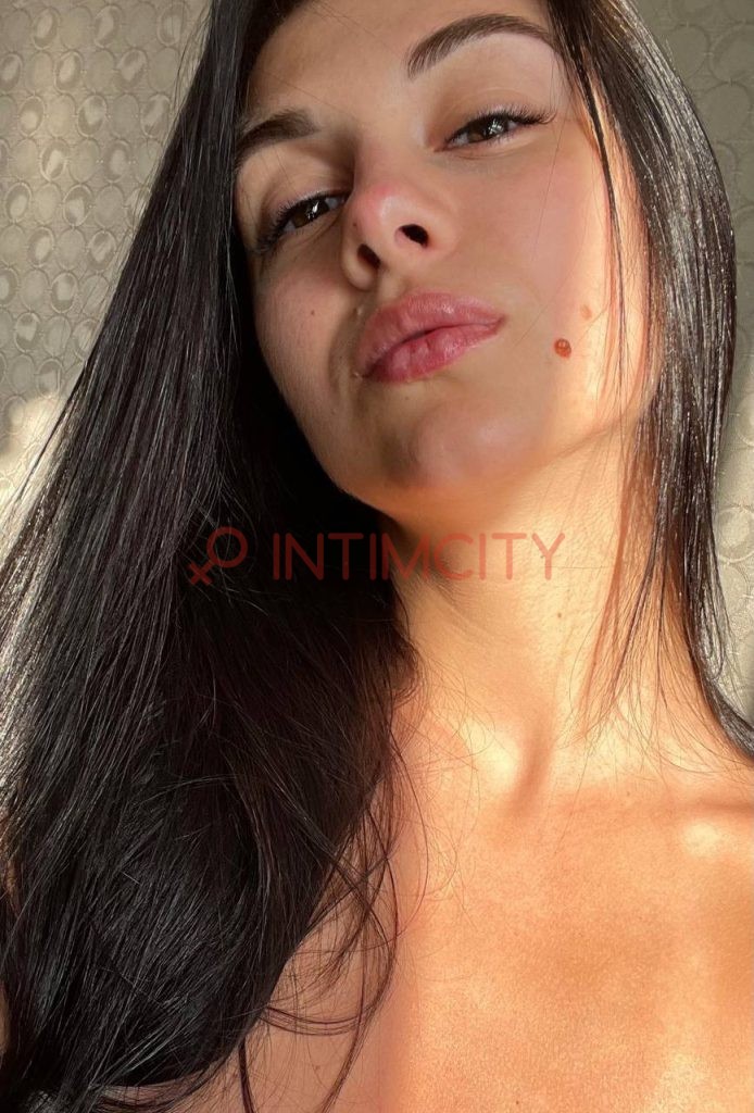 Эскортница Вилена Интимсити