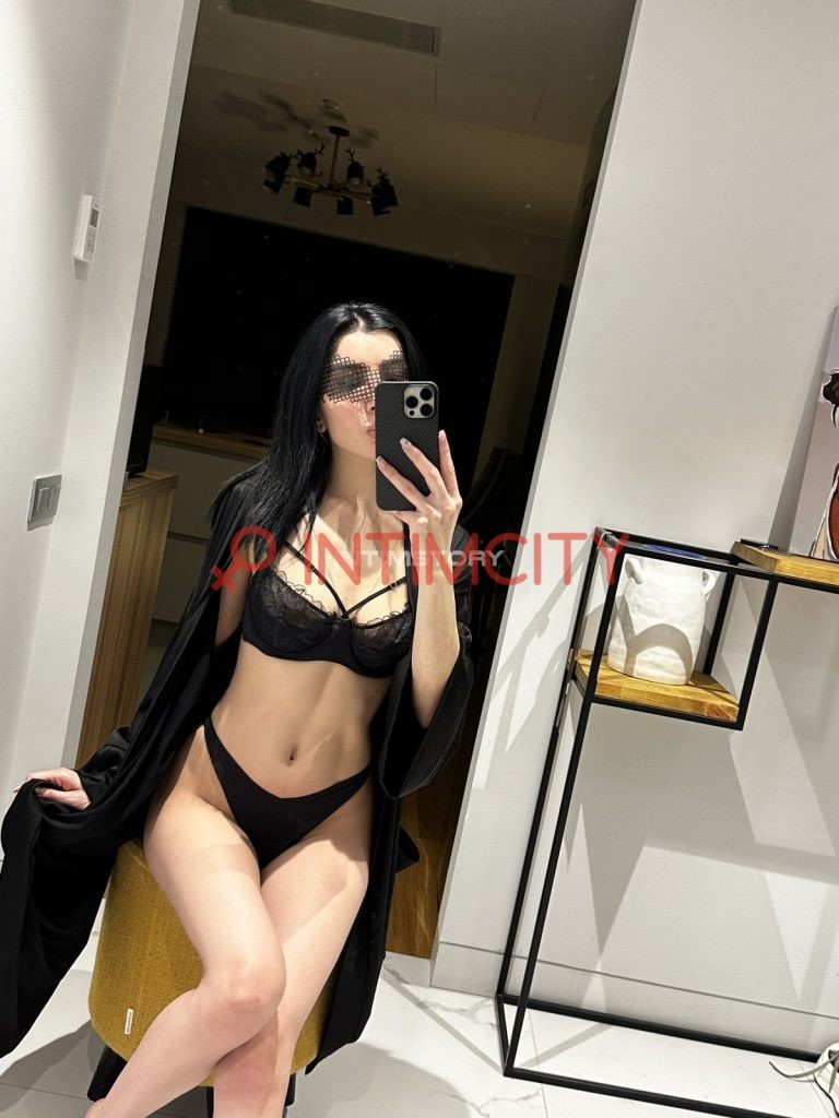 Шлюха Nikol Интимсити