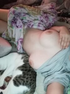 Индивидуалка Валерия IntimCity