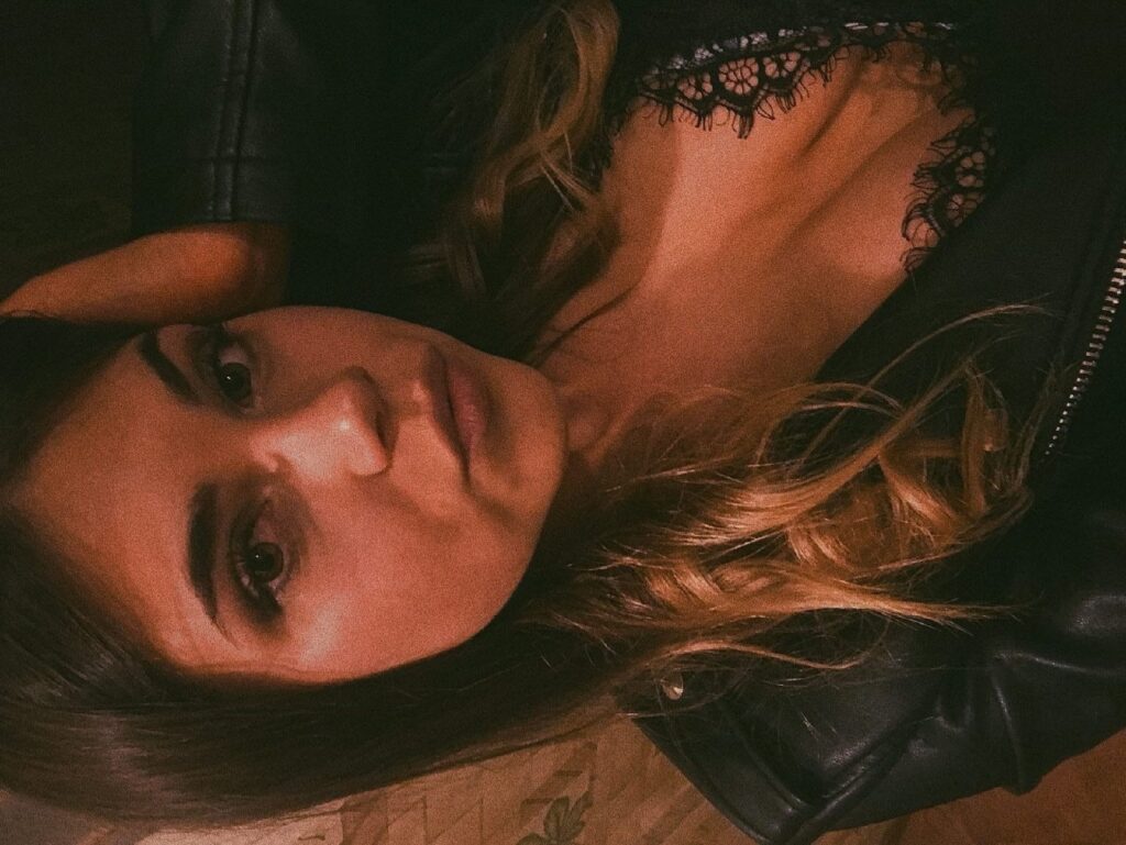 Проститутка Амели IntimCity