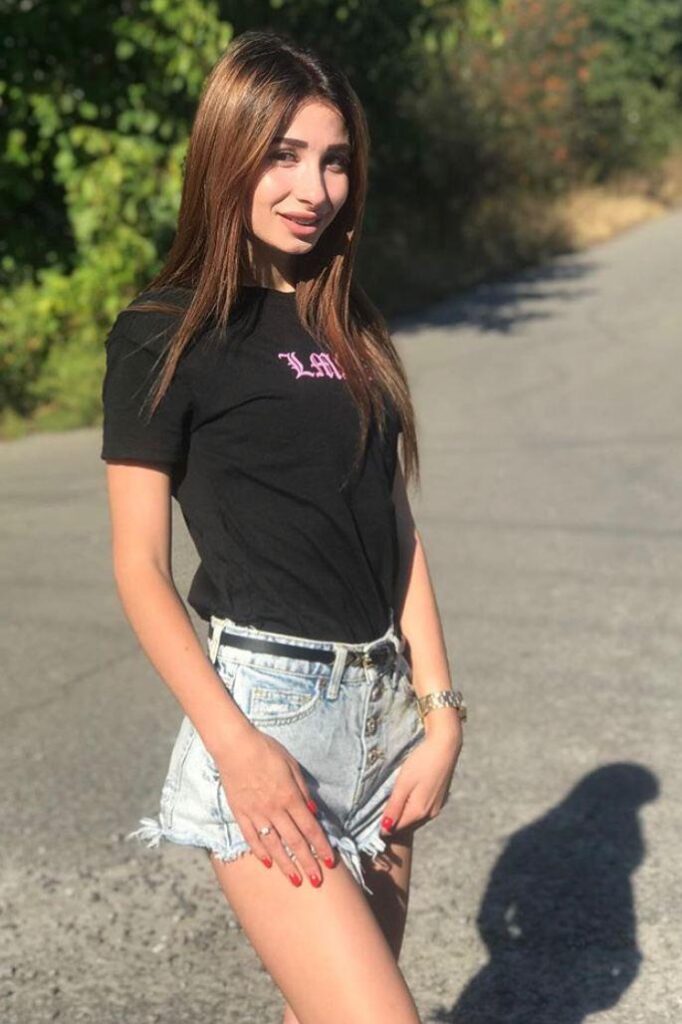 Шлюха 🎥 Эля Интимсити