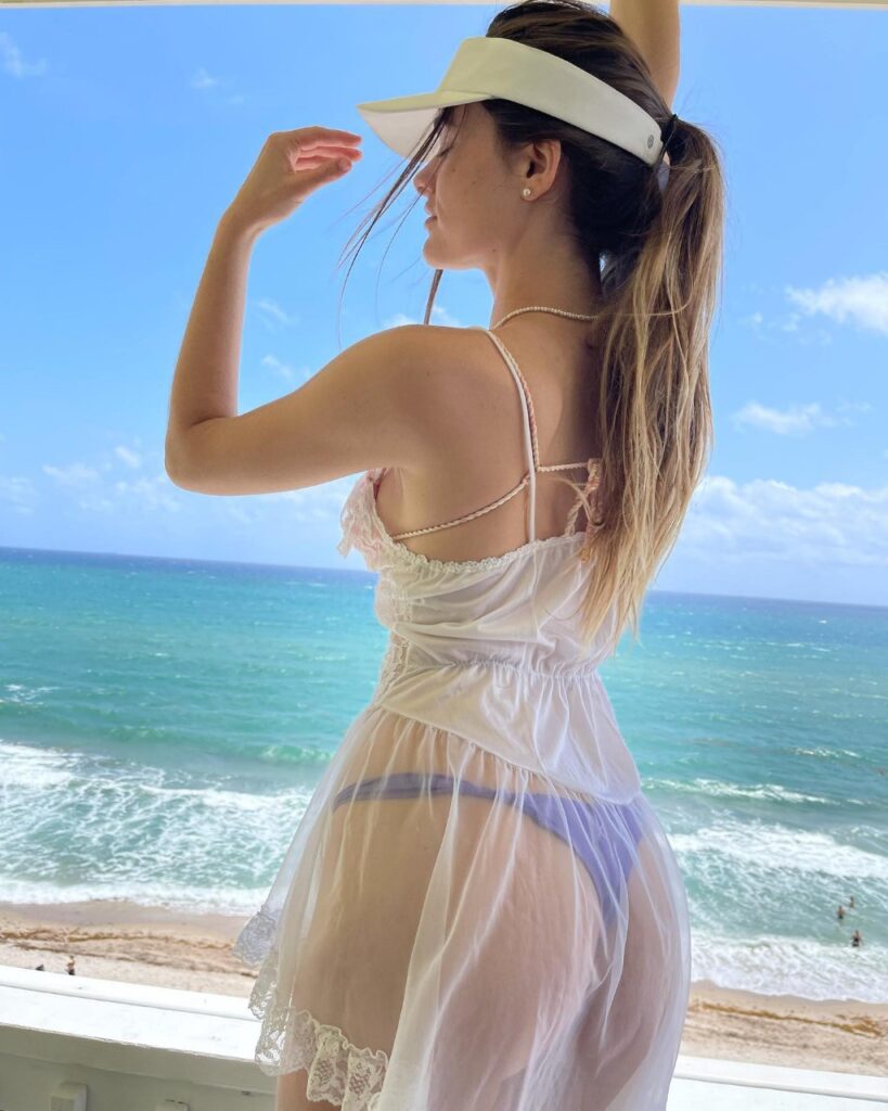 Элитная проститутка Олечка IntimCity